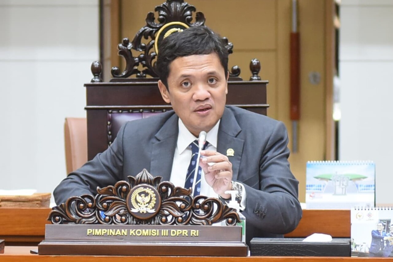 Ketua_Komisi_III_DPR_RI_Habiburokhman__Foto__Dep_vel20250324141006