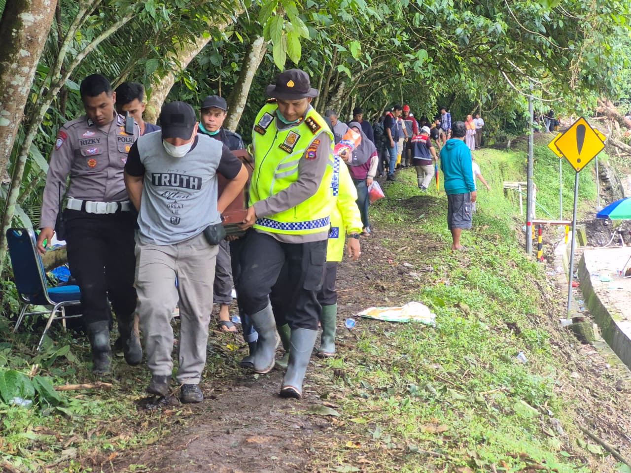 WhatsApp Image 2025-12-01 at 15.41.34