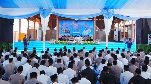 Kapolri dan Gus Baha, Ngaji Kebangsaan